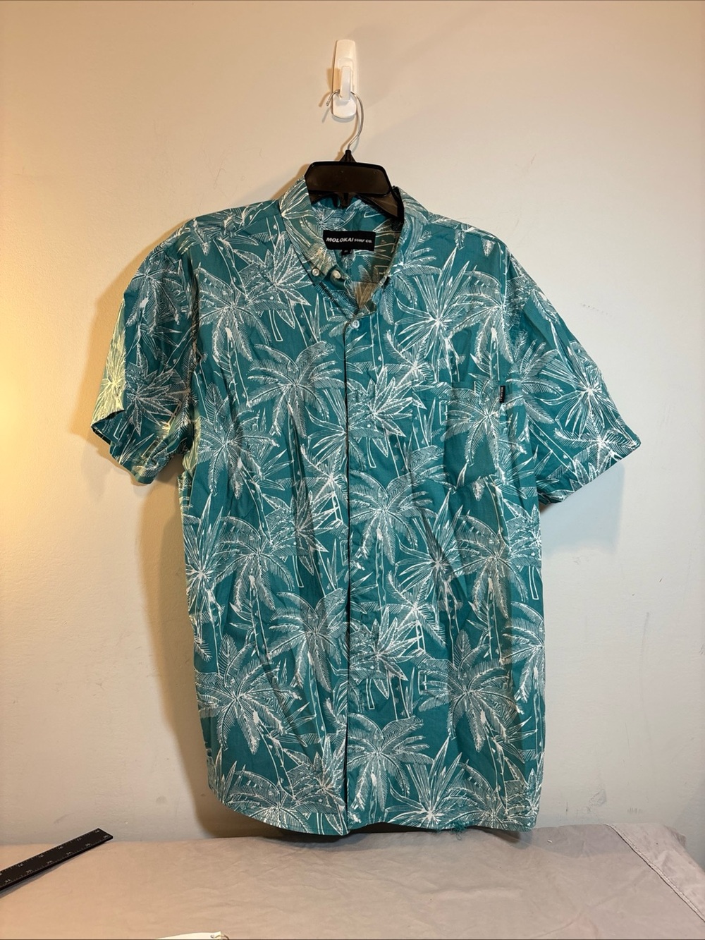 Molokai Surf Co Teal Palm-Print Short-Sleeve Shirt. 701